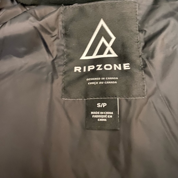 Women’s Size Small Puff Jacket - Picture 2 of 4